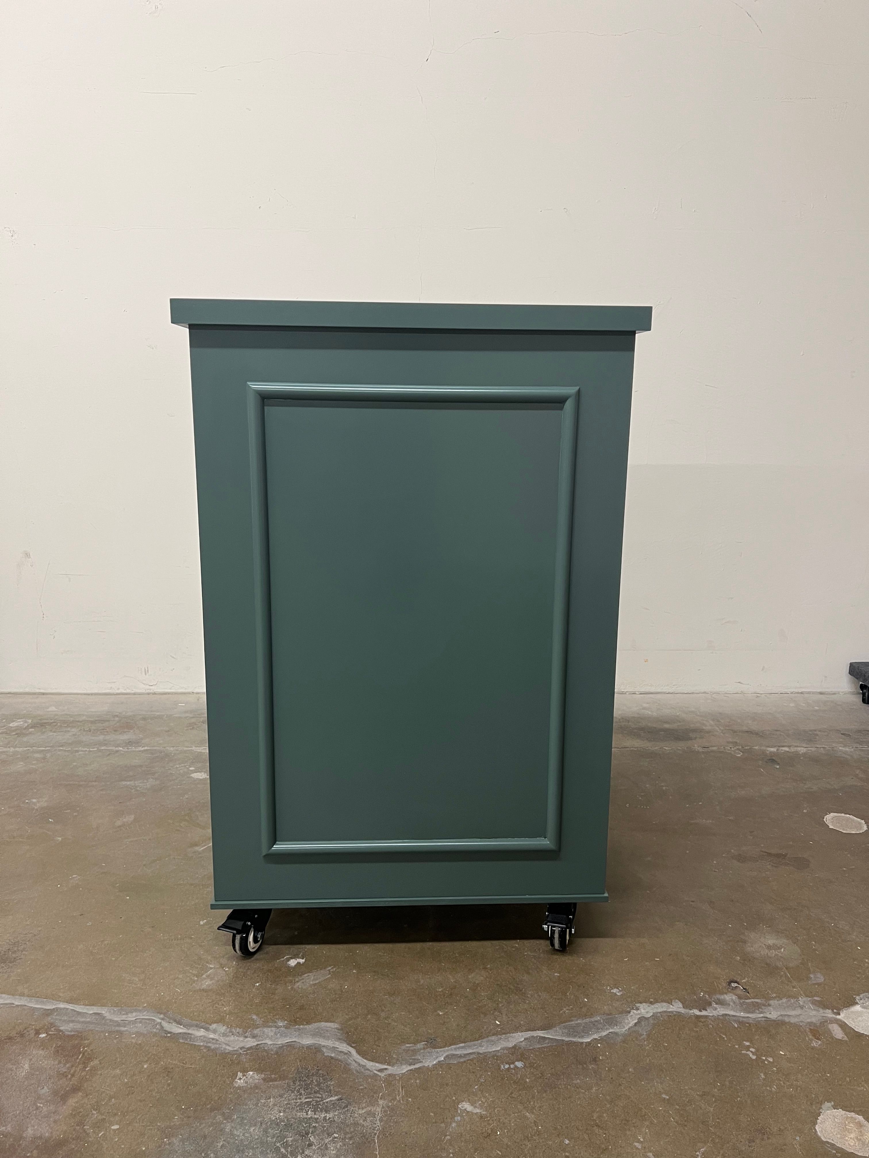 The Cove Mini Serving Bar